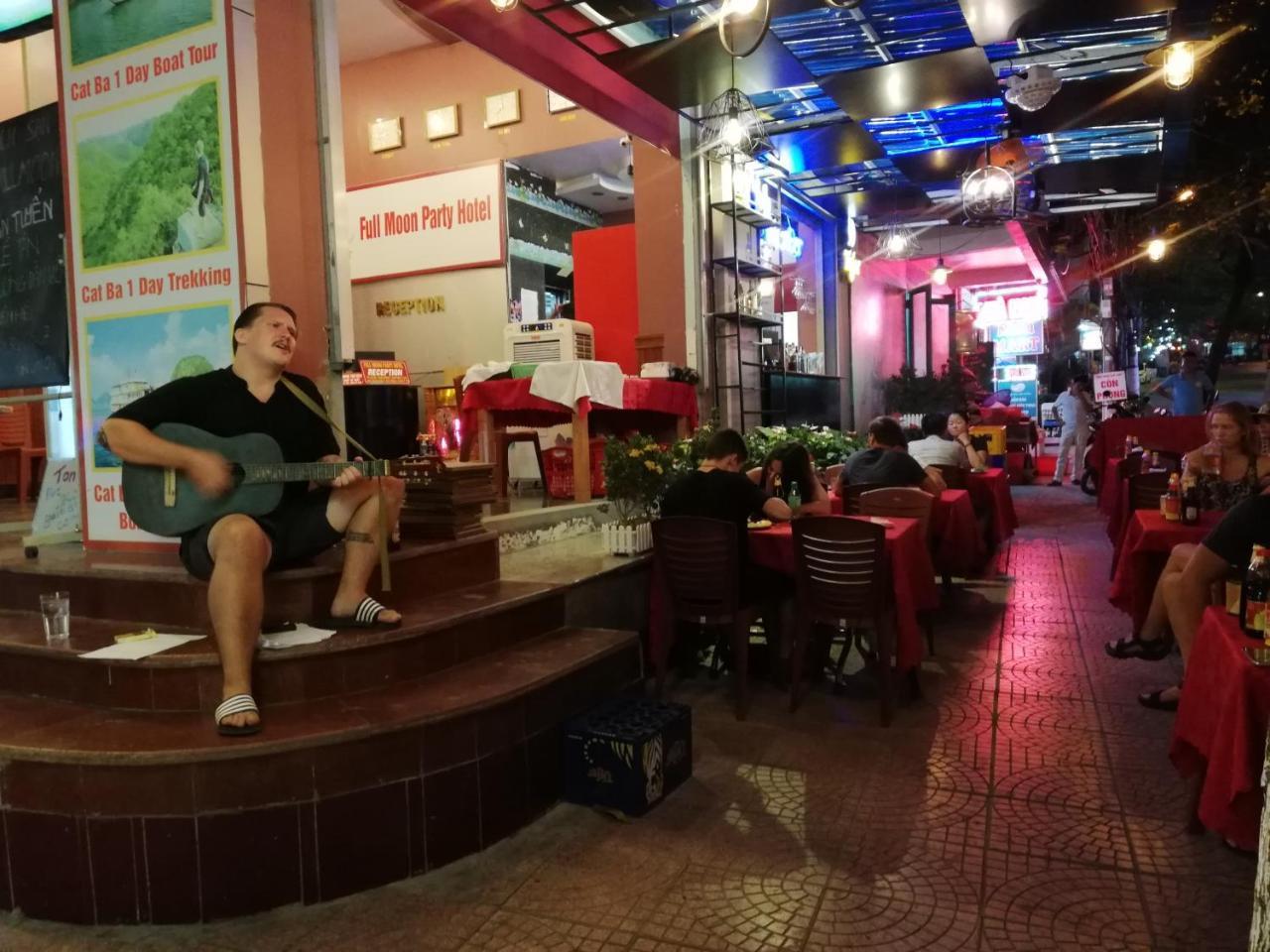 Full Moon Party Hotel Hai Phong Kültér fotó
