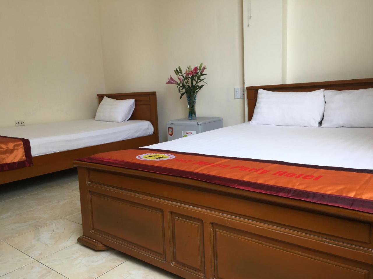 Full Moon Party Hotel Hai Phong Kültér fotó